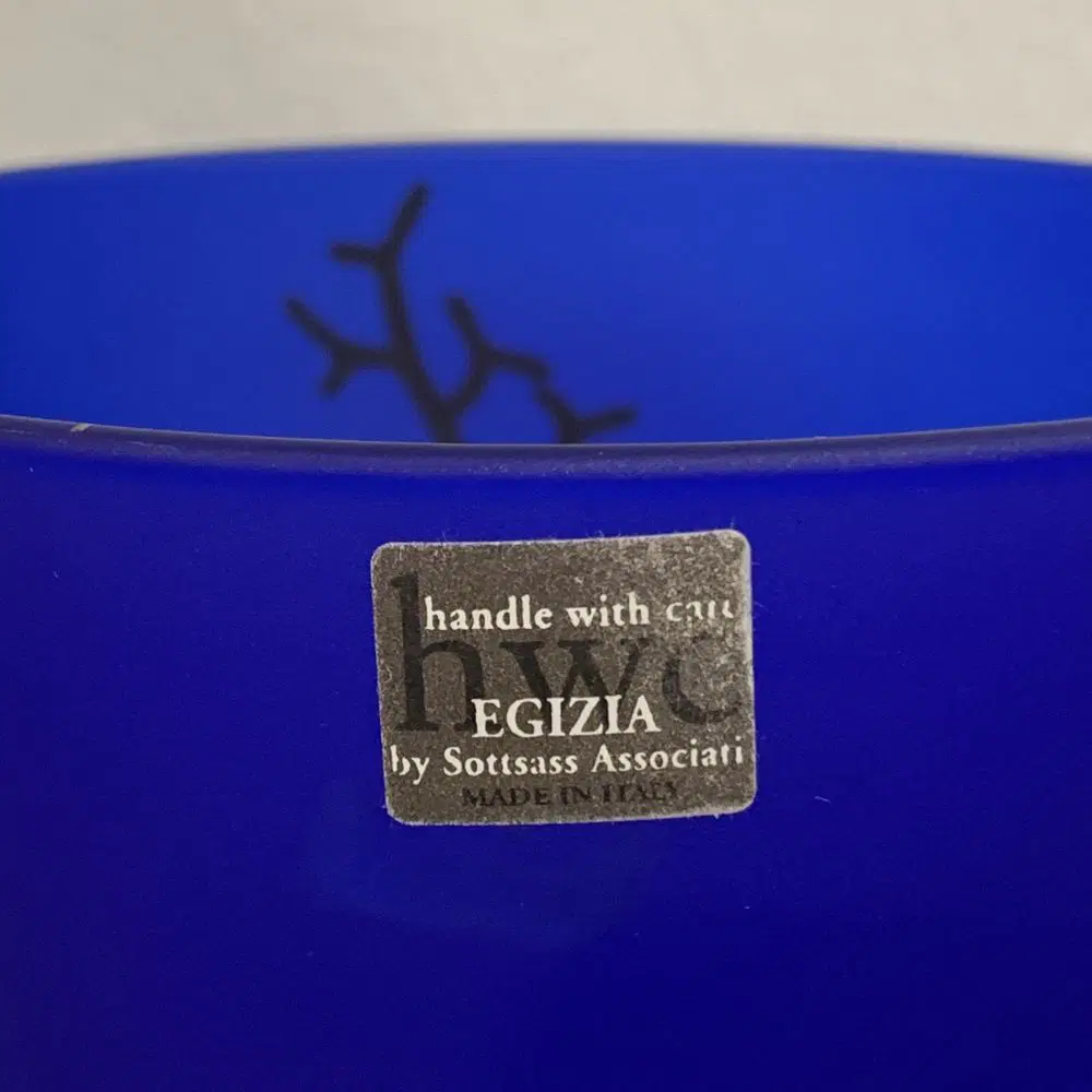 Nathalie Jean per HWC Egizia di Sottsass, due vasi blu “Coral” - immagine 6